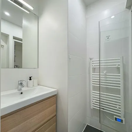 Appartement Flexliving - Whole Flat - Augereau Parijs